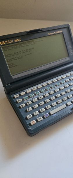 HP 200XL Palmtop PC 2mb Ram Exellent Condition  ,run On Batterys 
Super RARE in this condition 
Pick up in Sun Valley