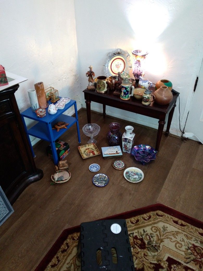 Large Lot Of Knicknacs. Vases .saucers Etc 30 Pieces