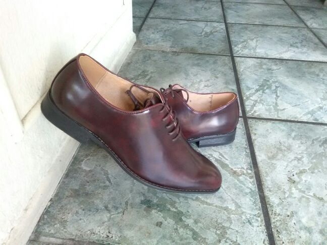 Signature men size 9