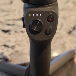 DJI Osmo Mobile 3 Gimbal - Foldable - 15hr Battery - USB-C