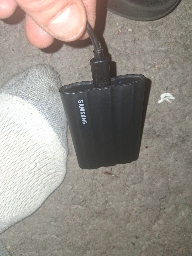 Samsung 2TB T7 Shield External Sdd