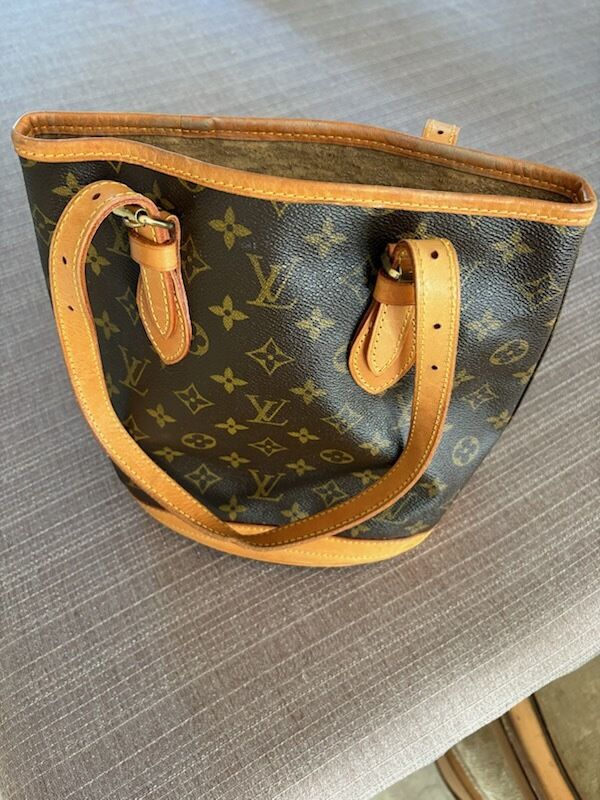 Louis Vuitton Monogram Petit Bucket Purse