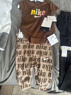 3 Outfits Nike & Cat & Jack (girls)