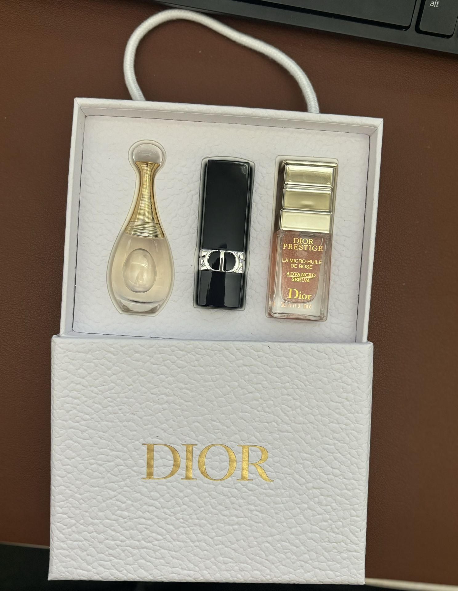 Brand New Dior Gift Set Rouge Dior Red 999 Satin Lipstick, J’adore 5ml, Dior Prestige Serum 5ml