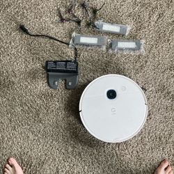 Yeedi Vac With Spare Parts 