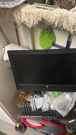 Computer all in one Lenovo or HP touchscreen