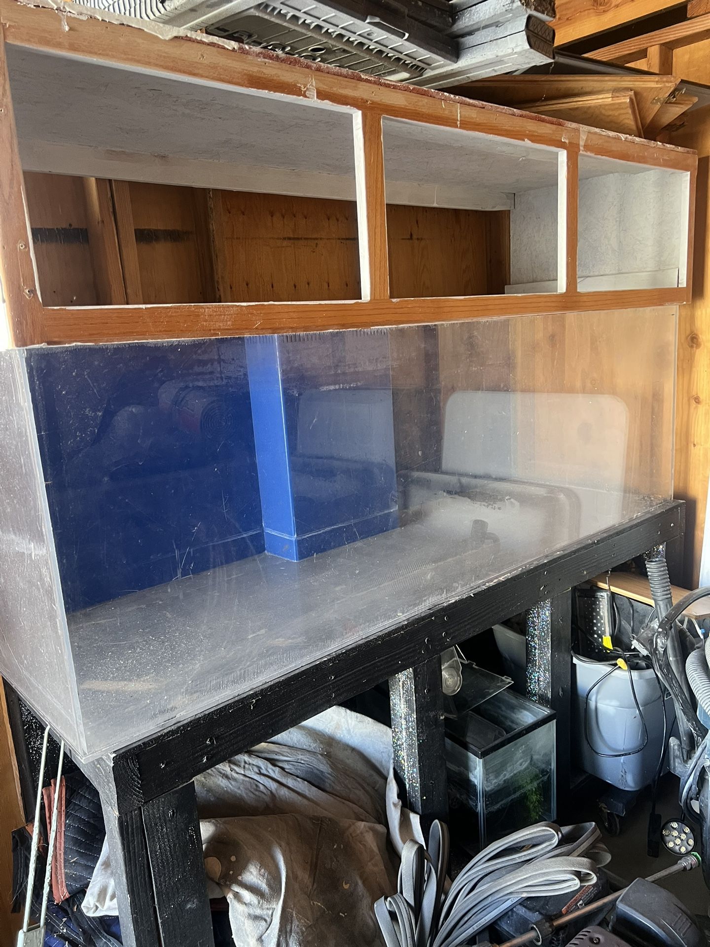 180 Gal Acrylic Fish Tank/Aquarium