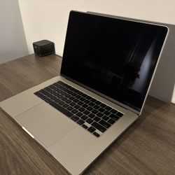 MacBook Air 15-inch (M2, 2023) — Excellent Condition