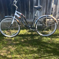 PT Cruiser 26 Inch Beach Cruiser (7 Speed)