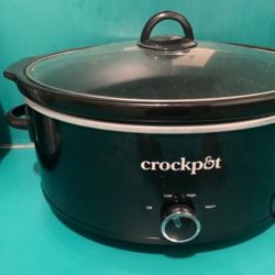 $20 Crock Pot Standard Size Rarely Used