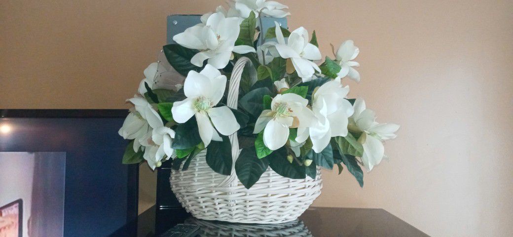 Flower Basket Decoration