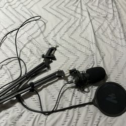 Maono Boom Mic