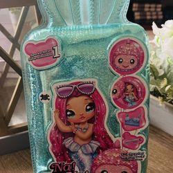 Na! Na! Na! Fashion Doll with Animal Plush Coin Purse-brand new ! 