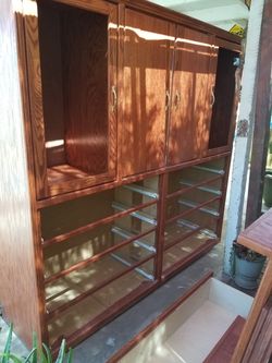Giant dresser