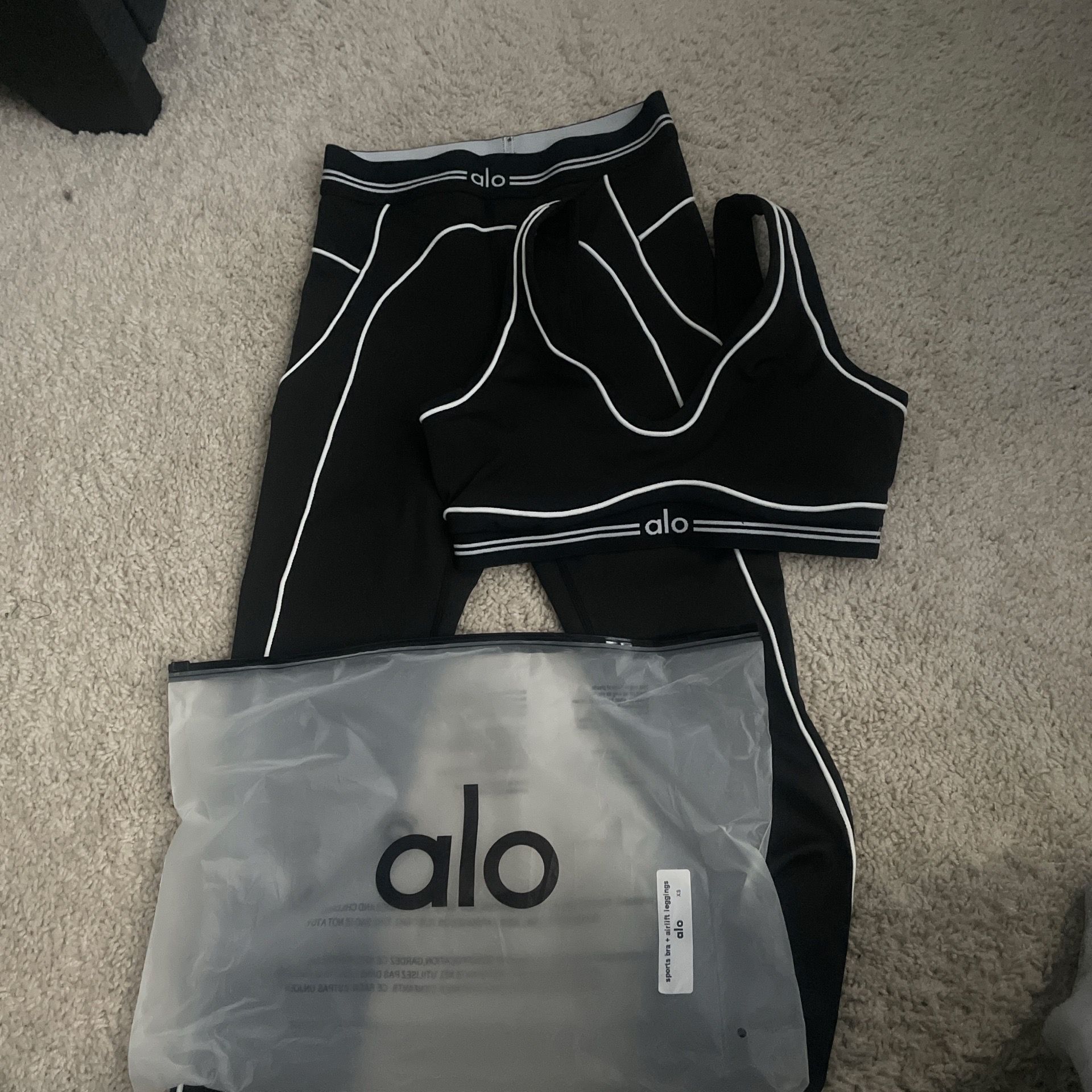 XS Alo Set