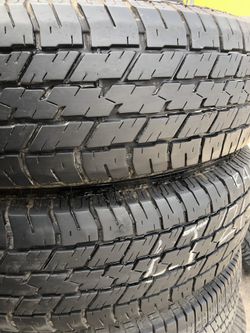 LT215/85r16 wild country (2) Par !!!