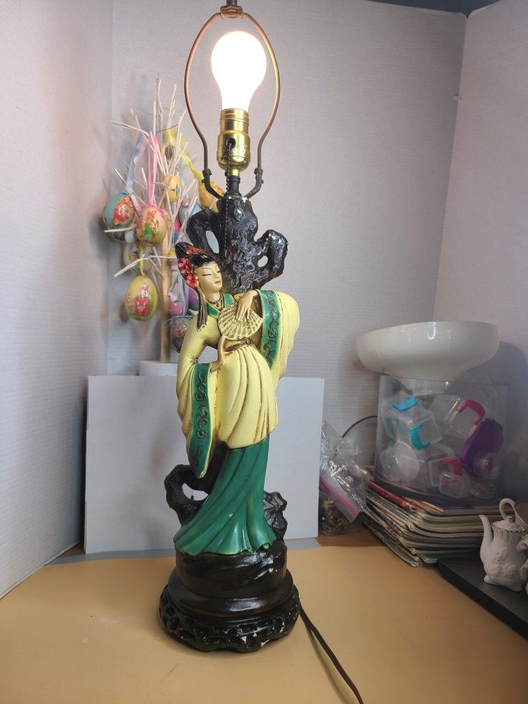 MCM Oriental Chalkware Lamp 1950--60s

