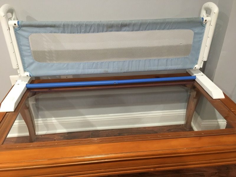 Toddler bed rail