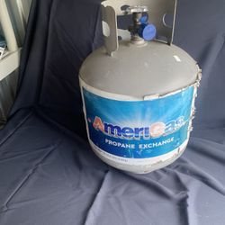 FULL PROPANE TANK
