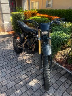 Suron Ultra Bee Black