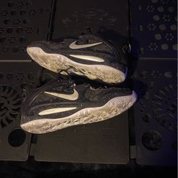 Nike KD 15 basketball shoes Size 8.5