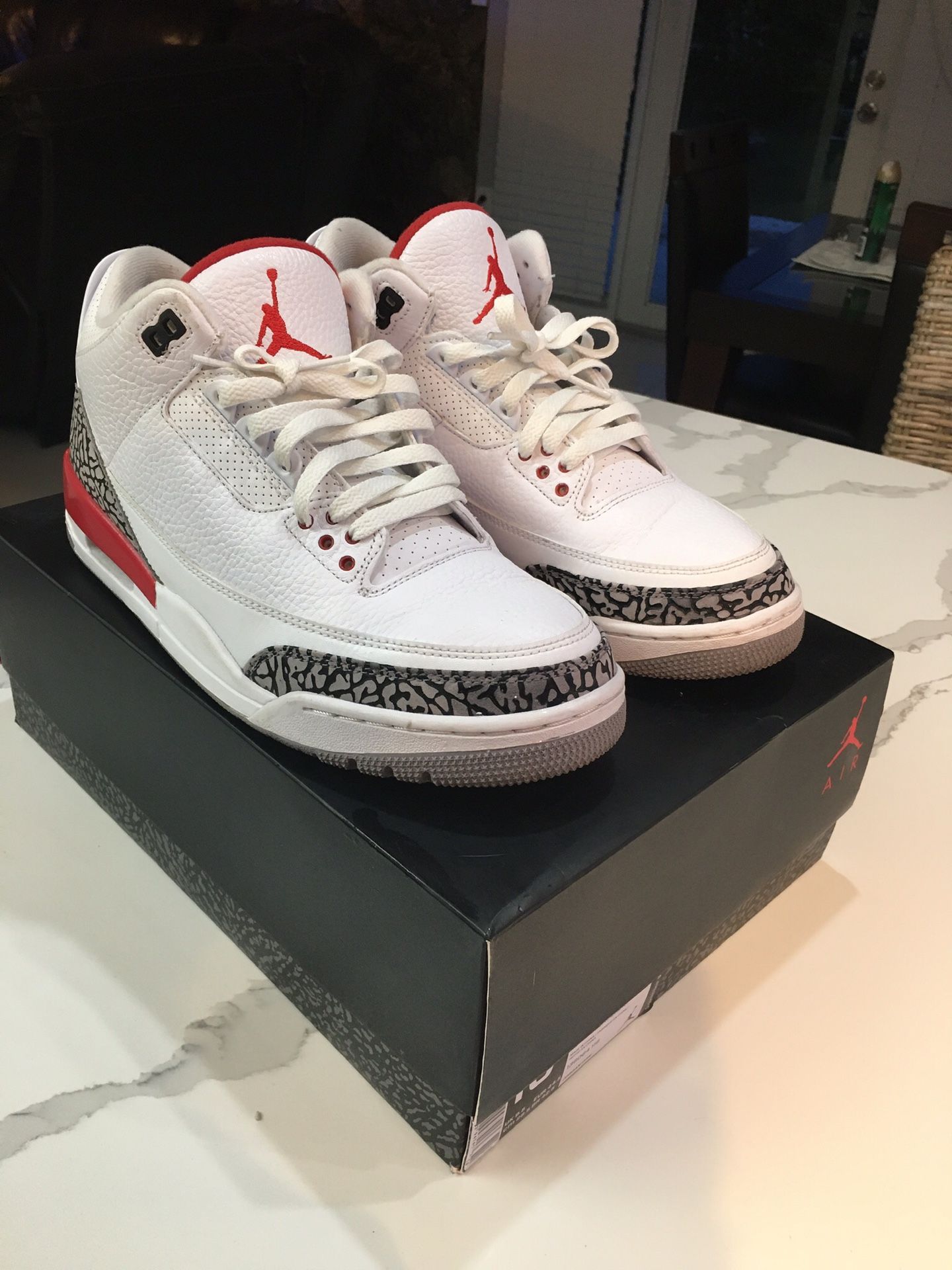 Jordan 3s “Katrina”size 10.5