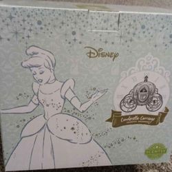 Scentsy Cinderella carriage wax warmer