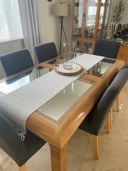 Dining Table + 6 Chairs | Seats 6 | $300 OBO | Cutler Bay Pickup