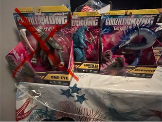 Godzilla / Kong Toys