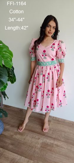 New - Pink Floral Cotton Midi Dress Size M