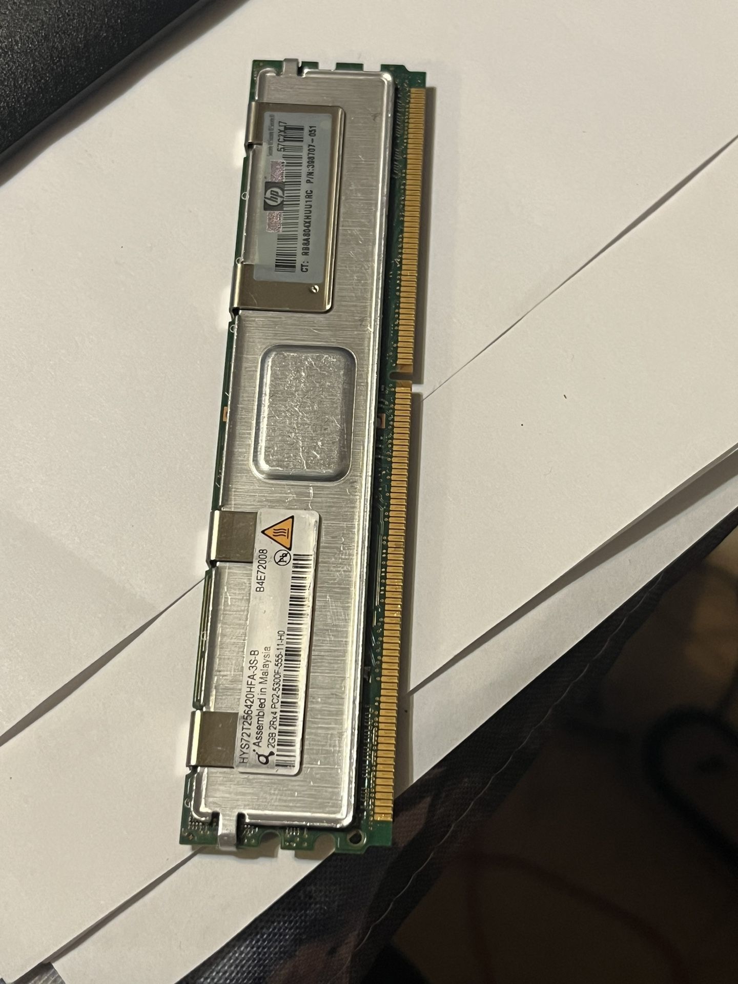 ECC Memory Modules HYS72T256420HFA-3-S-B 2GB 2Rx4 PC2-5300F 555-11-HO Memory Module