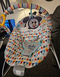Infant Bouncer Chair