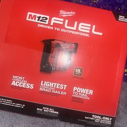 Milwaukee Fuel 18 Gauge Compact Brad Nailer M12