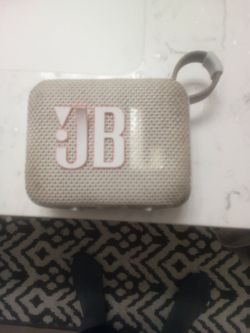 JBL GO 4 BLUETOOTH SPEAKER COMES WITH CHARGER SOUNDS GREAT 💯