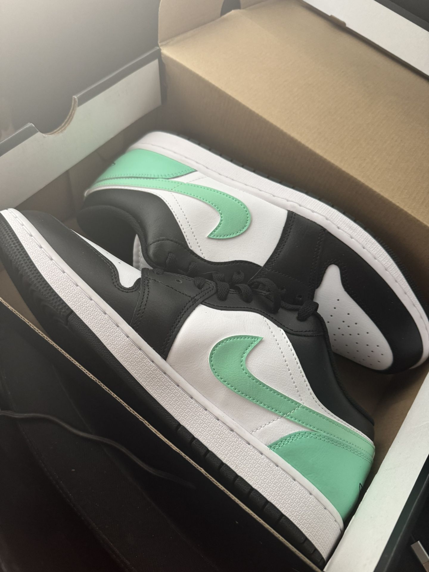Retro Jordan 1 Low Top