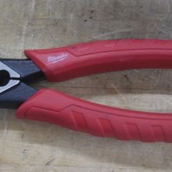 Milwaukee 48-22-6100 lineman pliers pre owned 888606-3