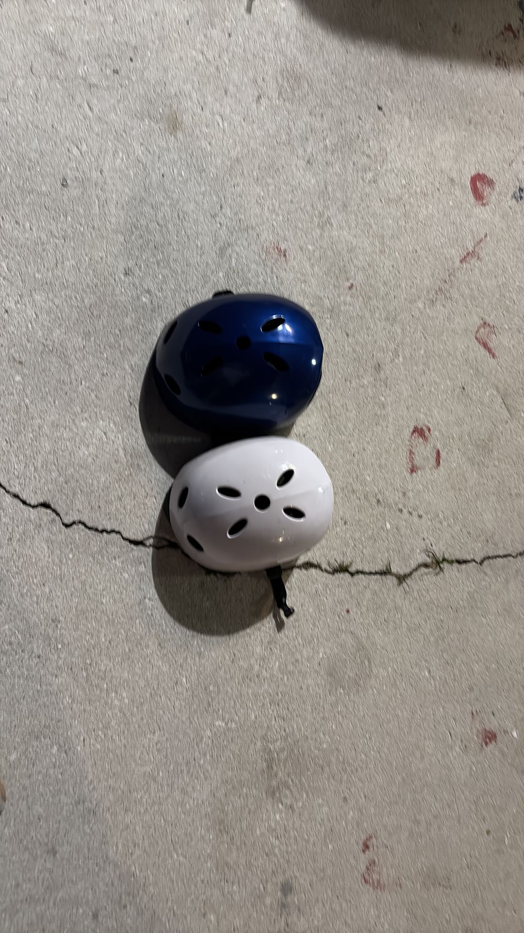 2 helmets