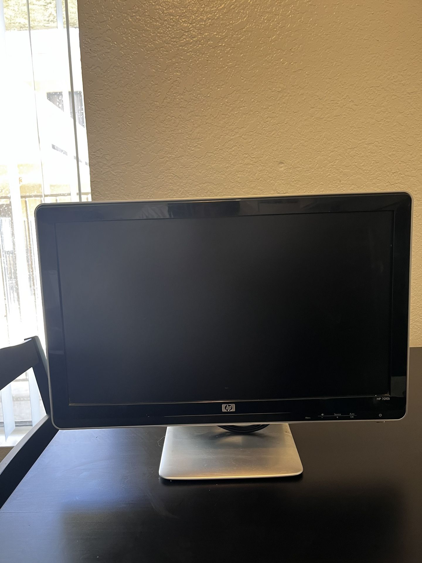 HP 2010i Monitor