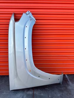 2016 -2017-2018-2019-2020-2021-2022-2023 Toyota Tacoma  Fender RIGHT PASSENGER Oem