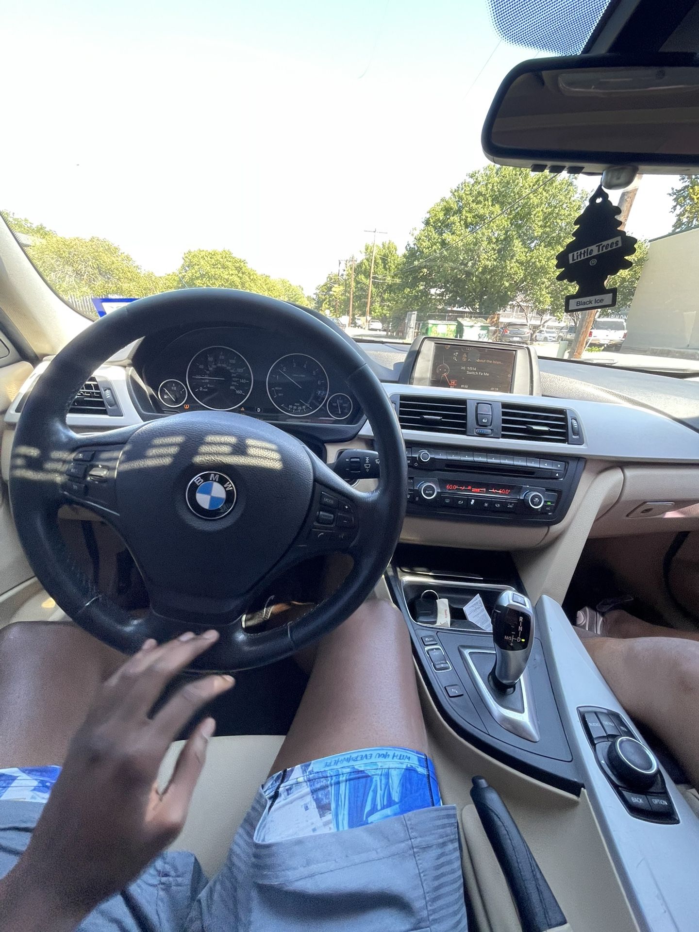 2015 BMW 320i