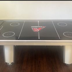Avenger Atomic 8’ Air Hockey Table 