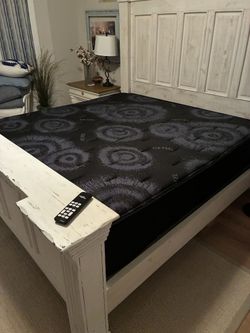 SLEEP COOL & COMFY – THE MIDNIGHT MATTRESS 🌙