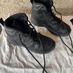 Nike Boots 