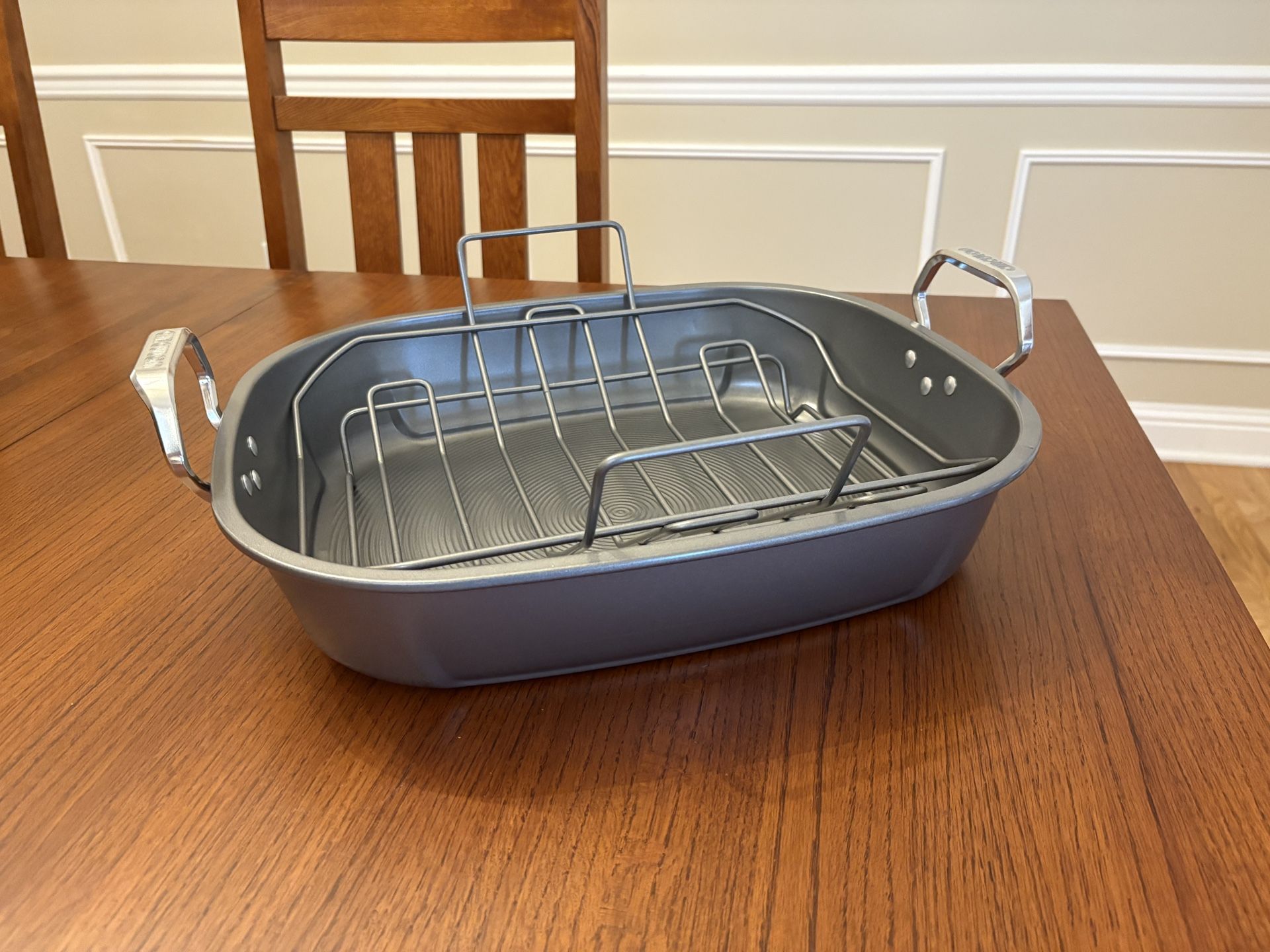 Circular Roasting Pan