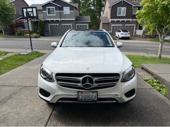 2017 Mercedes Benz GLC 300 4MATIC Sport Utility 4D