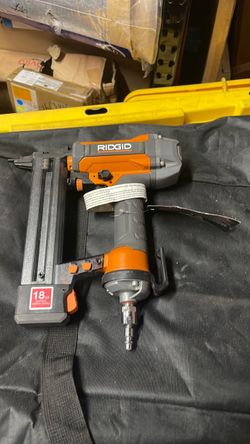 RIDGID 18GA Narrow Crown Staple Gun