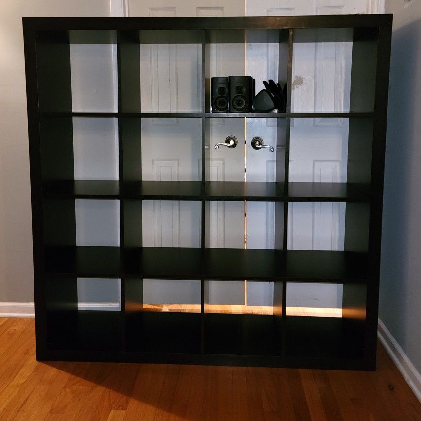 16 Cube Organizer Shelf