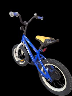 Free handle bar training bike