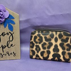 NWT Leopard Leather Short Zippered Wallet/Credit Card Holder