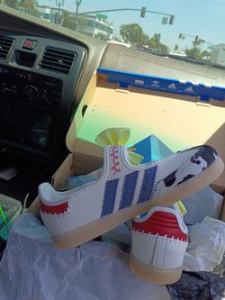 Adidas  girls originals Samba Jane shoes.Or best offer